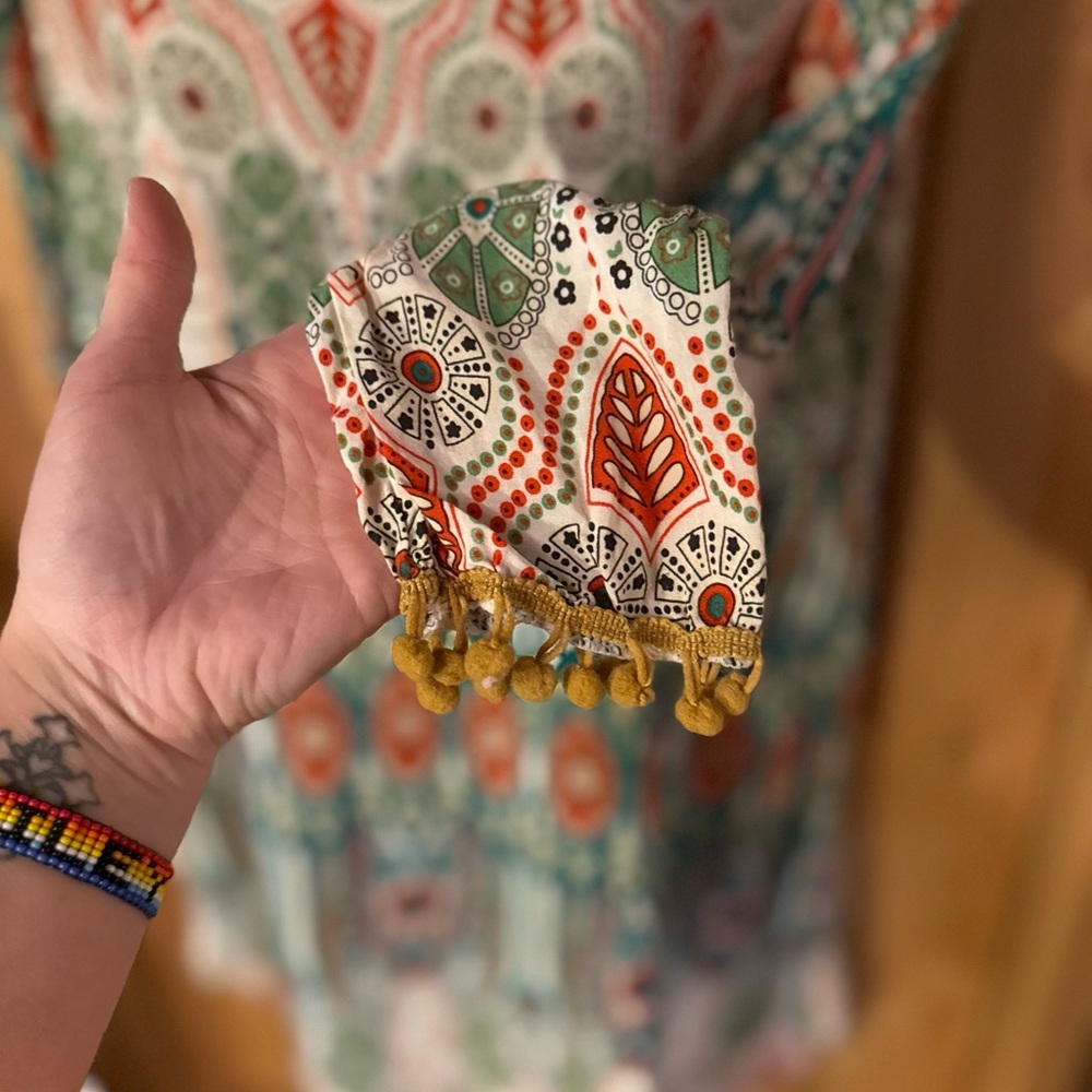 Bohemian V-Neck Patterned Tunic - Picture 4 of 6